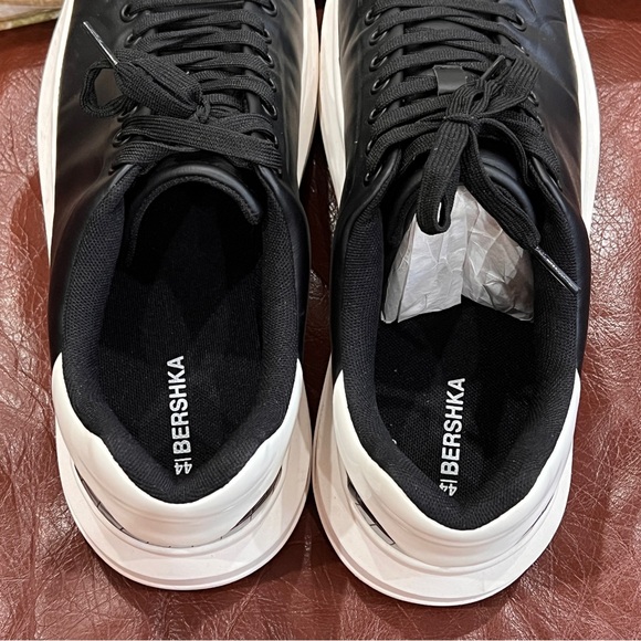 Bershka Classic Black and White Men's Sneakers Shoes Size 44 - Picture 8 of 11